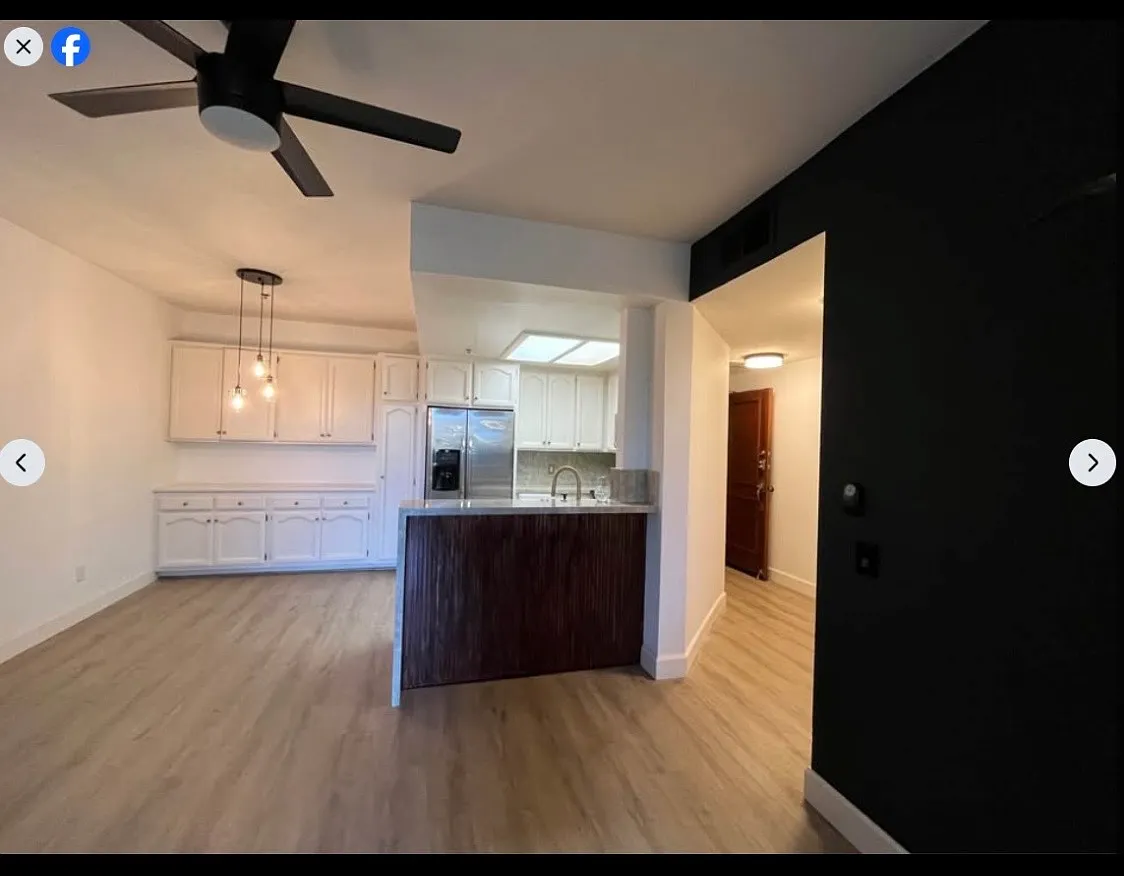 Front entrance & Kitchen