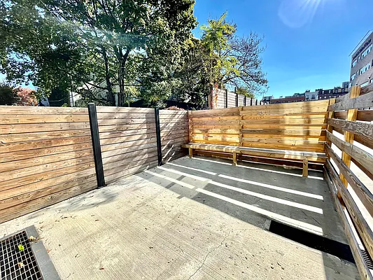 Rented by Pear NYC LLC | media 15