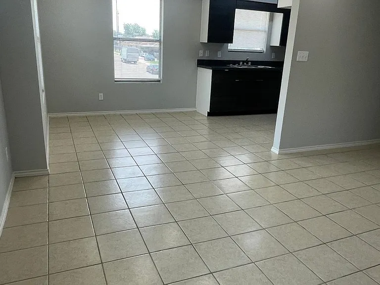220 S Coyote Ave #2 — Photo 9