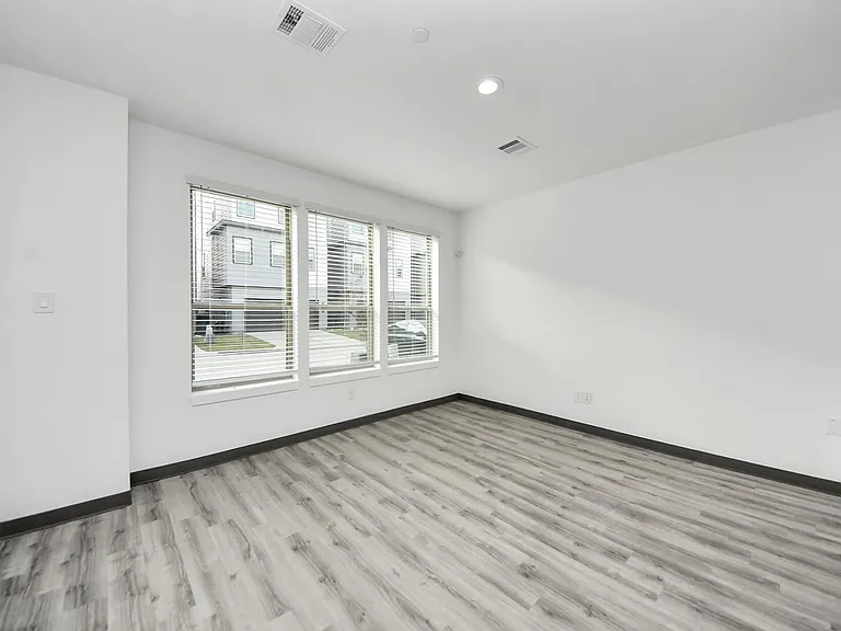 18716 Centro Main St #A — Photo 13