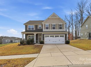 4711 Green Mountain Dr, Charlotte, NC 28215