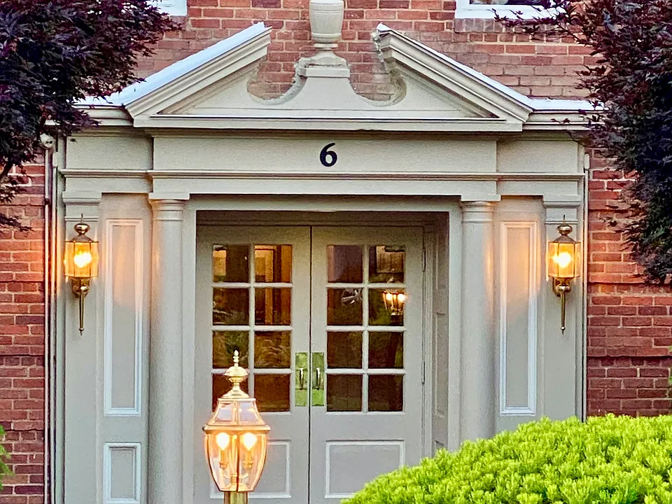 Manor House Apartments