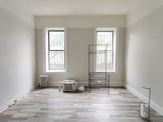 3rd image of 1677 Saint Johns Pl #4D