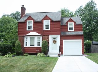 317 Walton Dr, Amherst, NY 14226