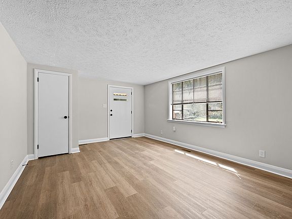3rd image of 805 McCausland St #B