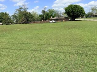 3 Aljo Nelson St, Bowie, TX 76230