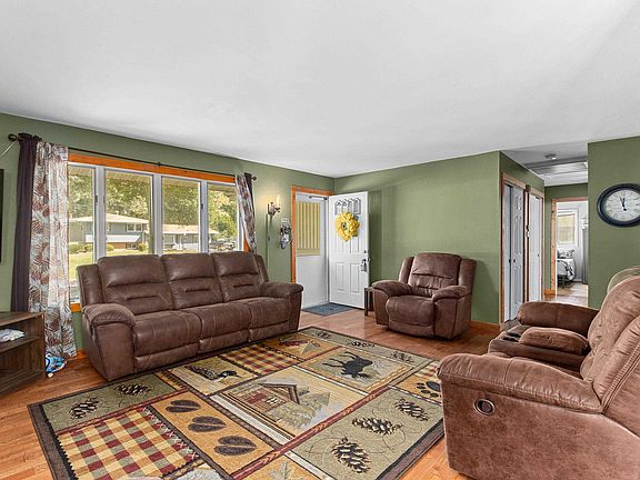 4th image of 5727 N Renwood Ave