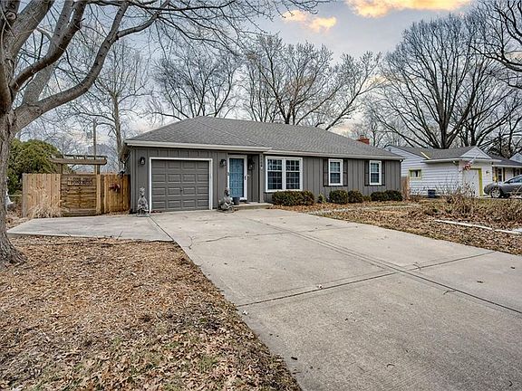 2nd image of 7708 W 96th St