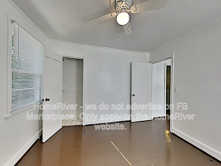 323 N Magnolia St — Photo 9
