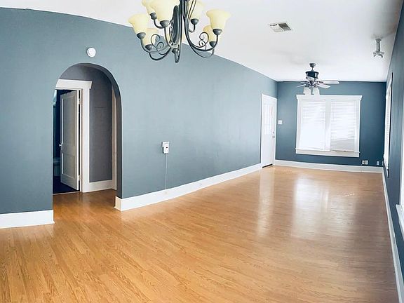 2nd image of 127 Helena St