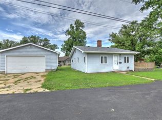 33 Lake Grove Clb, Decatur, IL 62521