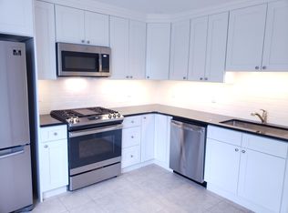 8026 Germantown Ave #2R, Philadelphia, PA 19118