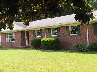 3213 Dillon Rd, Jamestown, NC 27282