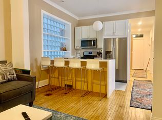 1506 W Polk St APT 1R, Chicago, IL 60607