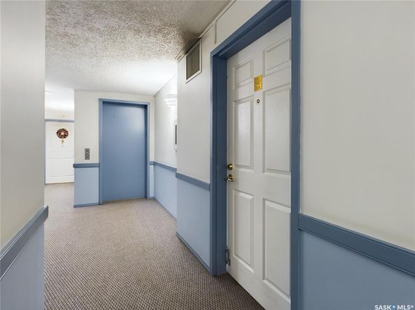 UNIT 201-2501 1st AVENUE W, Prince Albert, SK S6V 5A3