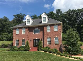 120 Oakview Dr, Cranberry Township, PA 16066
