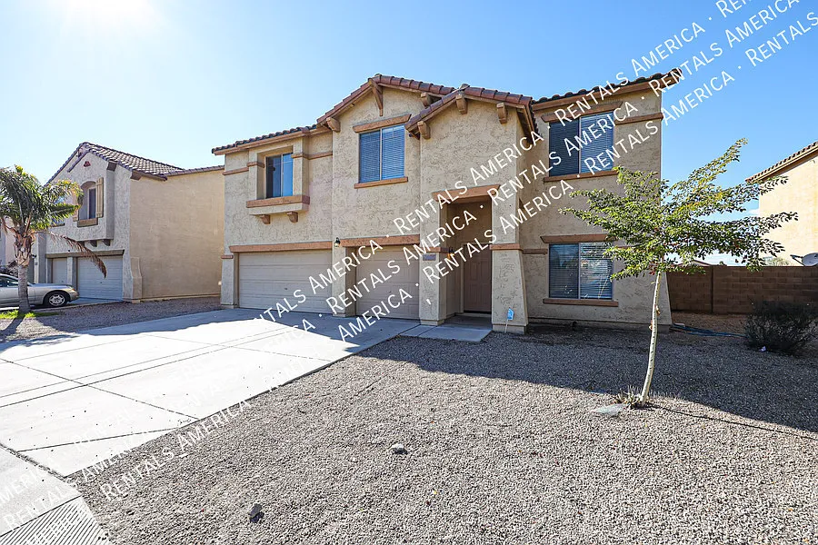 Coming Soon! 3 Bedroom Home In Avondale — Photo 2