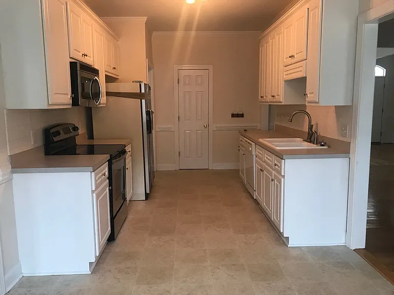 3709 Stonehenge Ln W — Photo 14