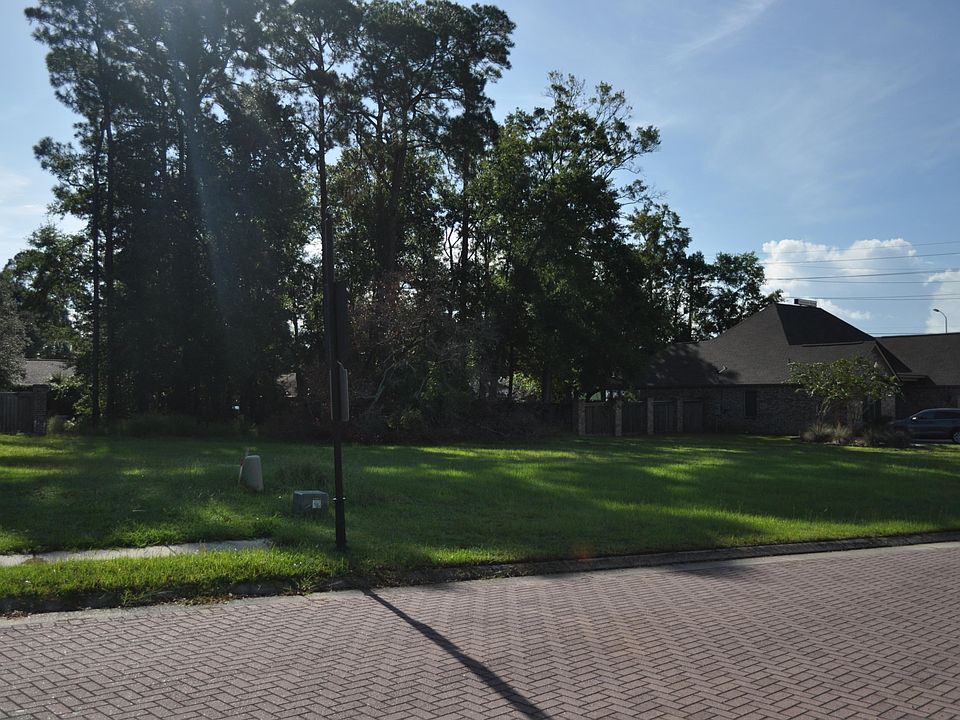 2nd image of 306 Goose Pointe Blvd