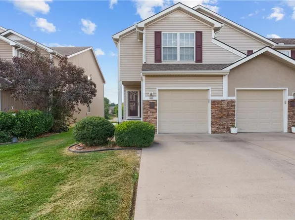 607 SW Shadow Glen Ct, Blue Springs, MO 64015