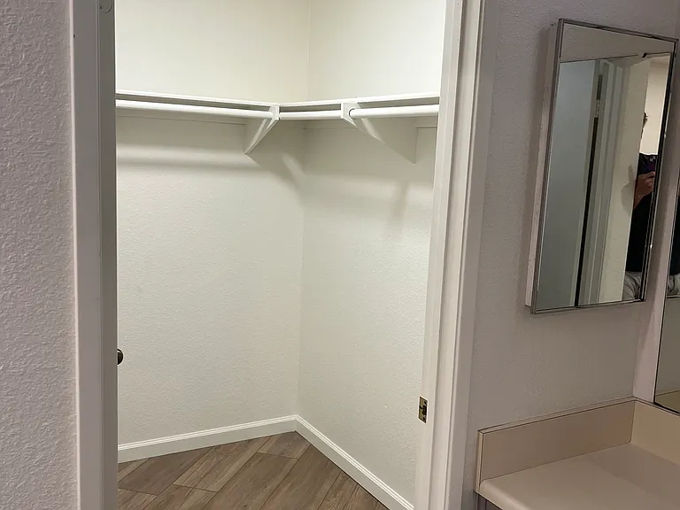1829 Oliver Ave #2 — Photo 13