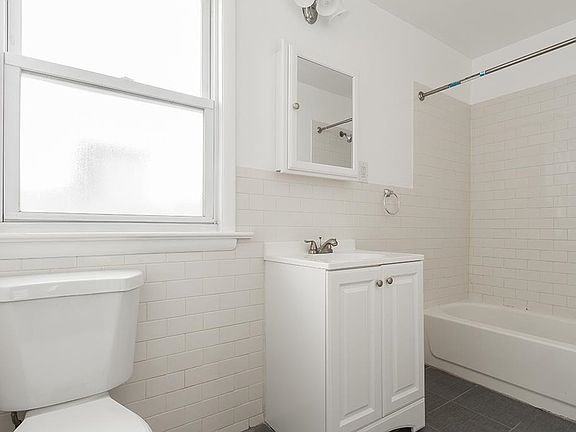 5th image of 85 Cottage St