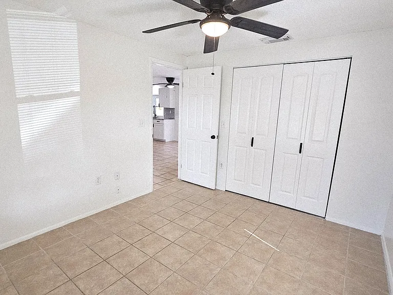 Guest bedroom