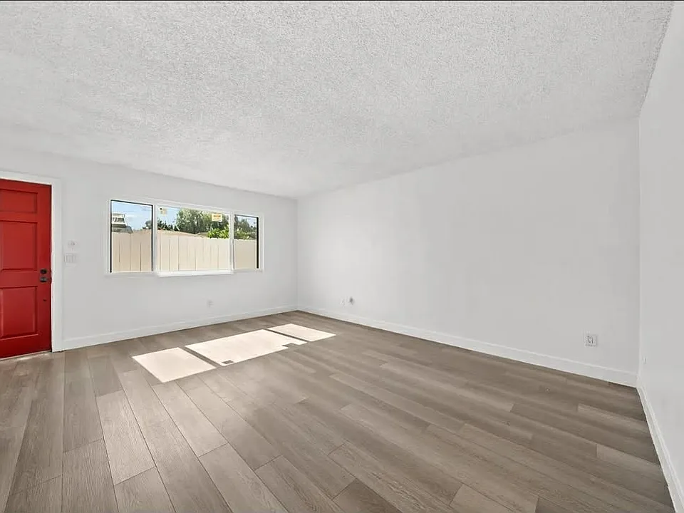 1877 Donax Ave #2