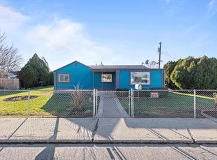 1022 E 8th Ave, Kennewick, WA 99336