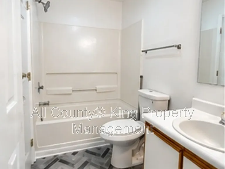 342 Waterdown Dr #10 — Photo 6