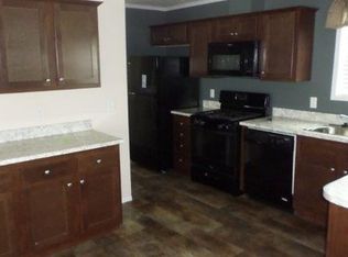 17031 Brookhurst St, Macomb, MI 48044