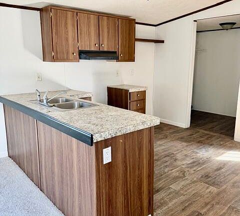 4th image of 40 Jeanette St