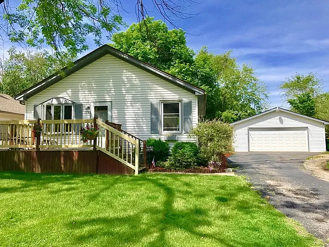 117 SW Circle Dr photo 1