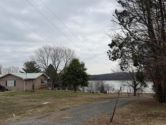 2nd image of 2863 New Lake Rd