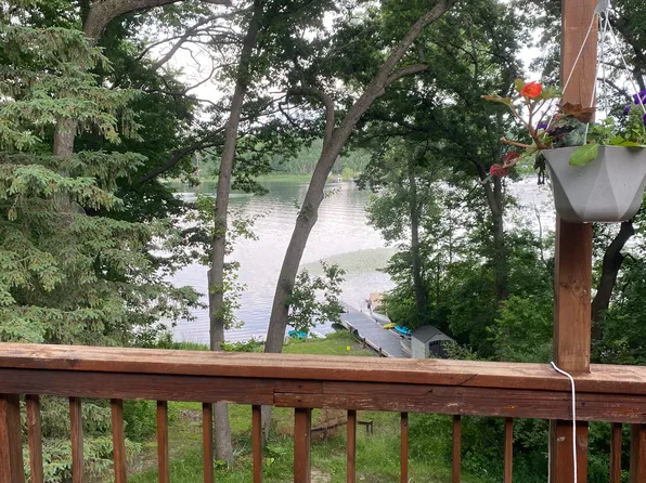 5747 Lakeview Blvd, Goodrich, MI 48438