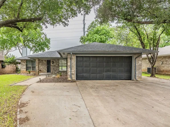 514 Parsley Ln, Euless, TX 76039