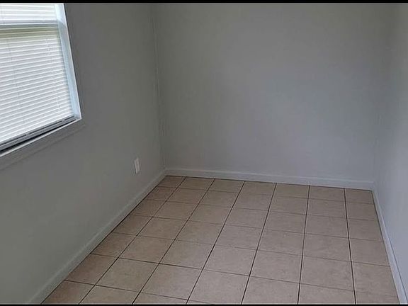 3rd image of 3757 Bunnell Dr