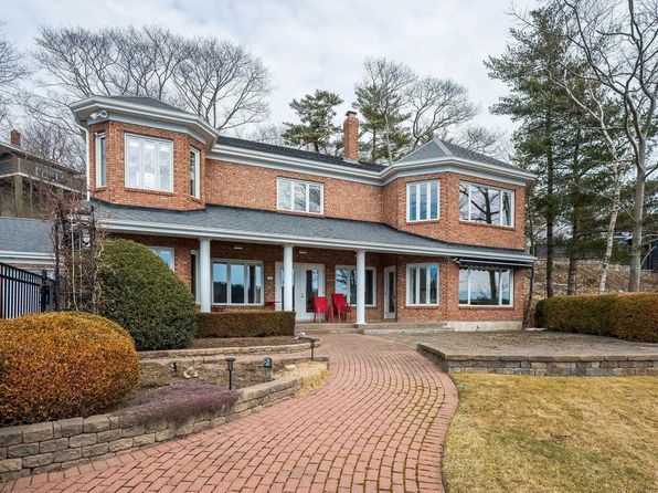 6634 South St, Halifax, NS B3H 1V2