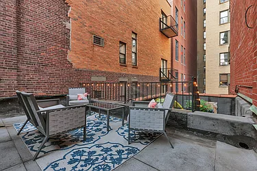 Rented by Cooper & Cooper Real Estate