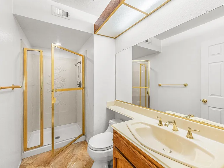 848 Devore Ave — Photo 26