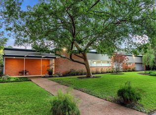 2523 Maroneal St, Houston, TX 77030