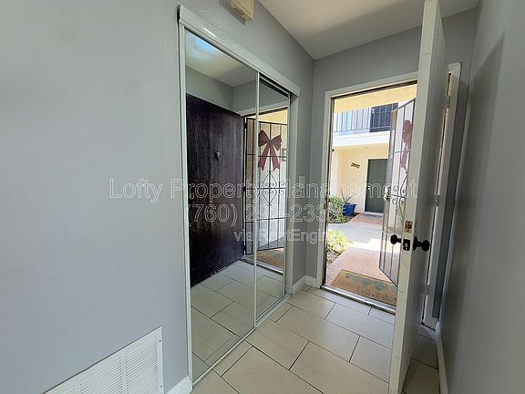 2nd image of 450 W Vermont Ave Unit 2003