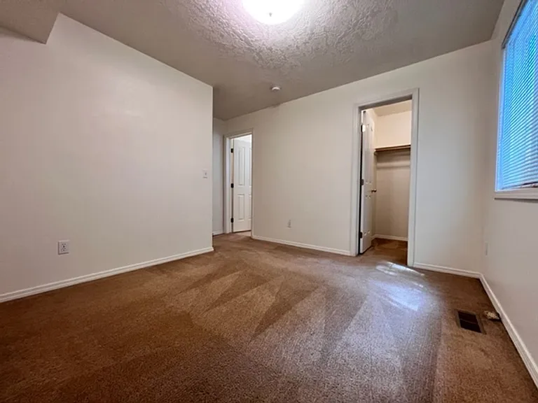 Stephen - 2238 — Photo 12