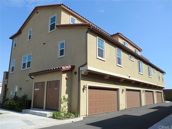 2nd image of 10580 Acacia Ln
