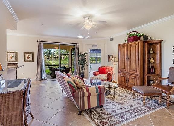 4th image of 9107 Napoli Ct #4-101