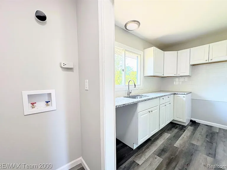 316 Lytle Pl — Photo 19