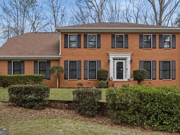 280 Creekview Trl, Fayetteville, GA 30214