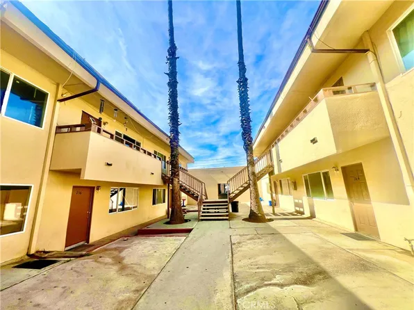 242 W Jackson St, Rialto, CA 92376