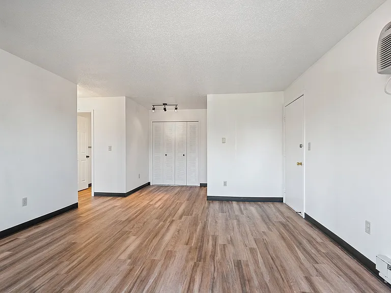 Cedar Grove Apartments — Photo 9