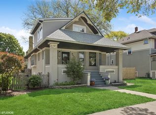 640 S Grove Ave, Oak Park, IL 60304